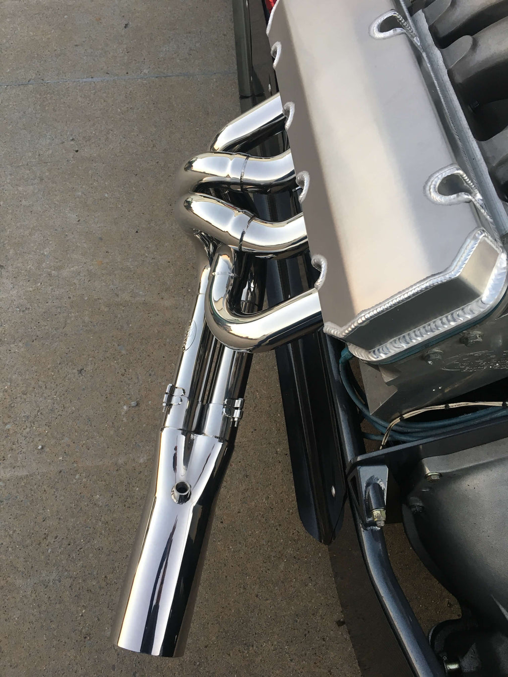 Exhaust Header D579535