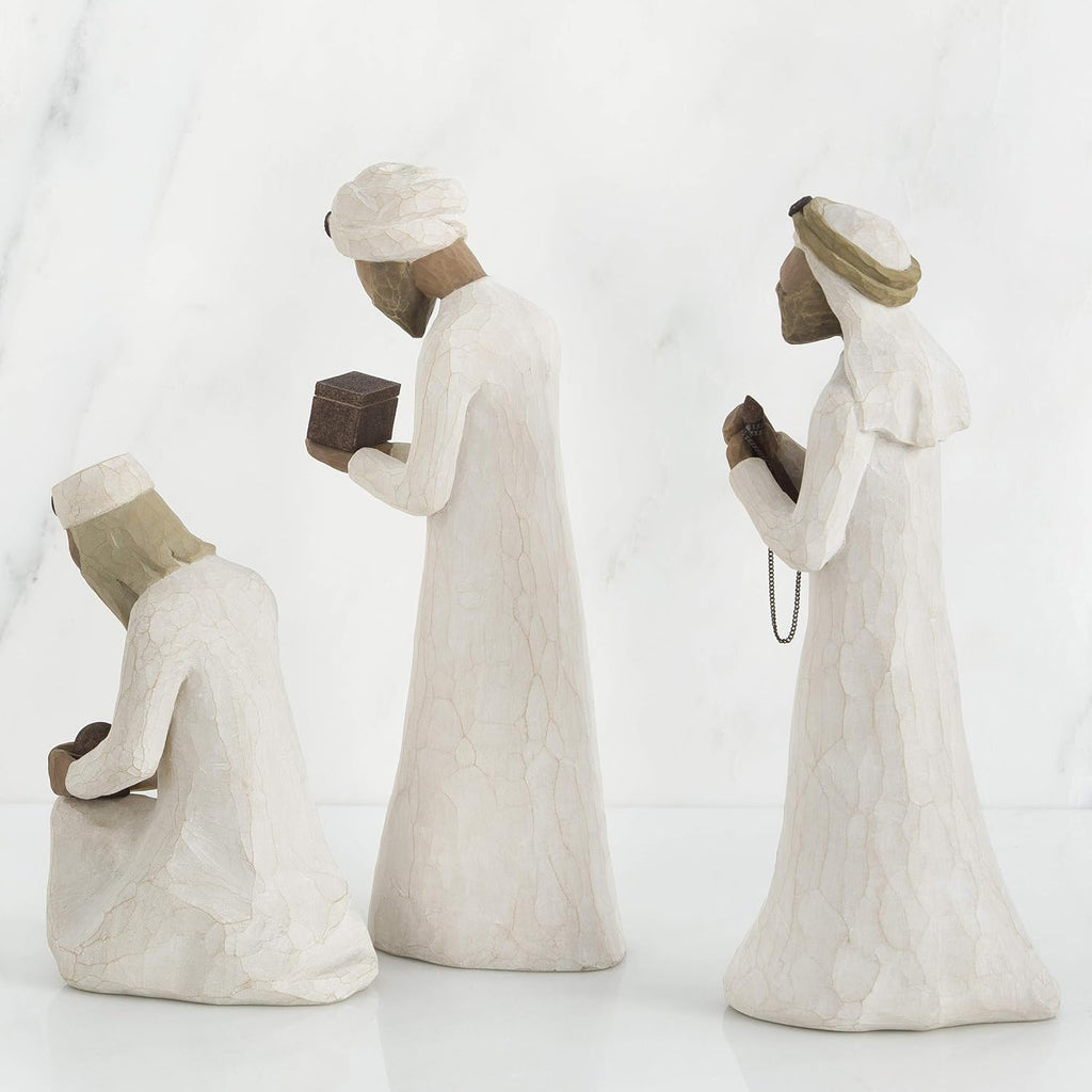 Set of 3 Walking, Bowing, Kneeling Figures N67025
