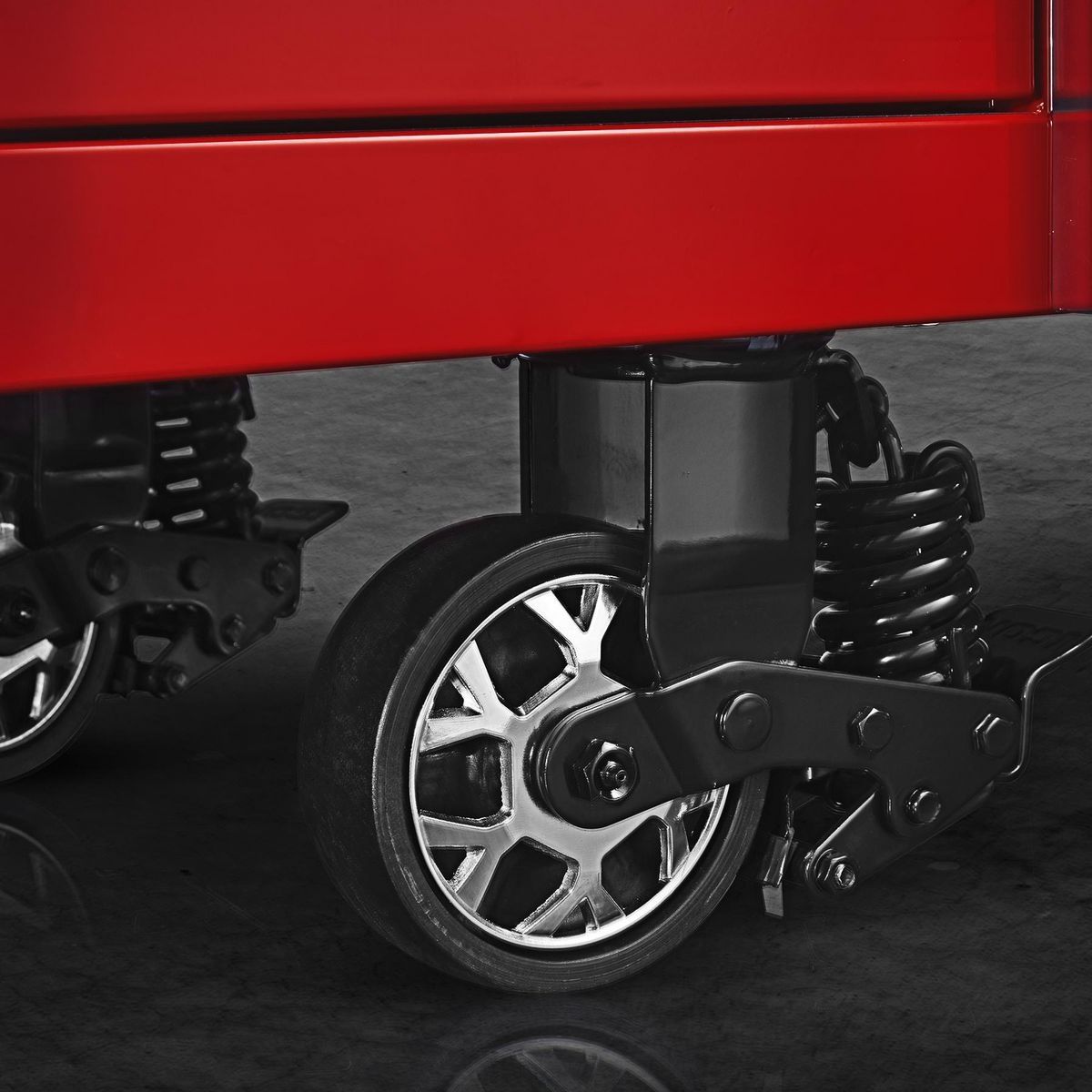 56 in. x 25 in. Red Roll Cab T928