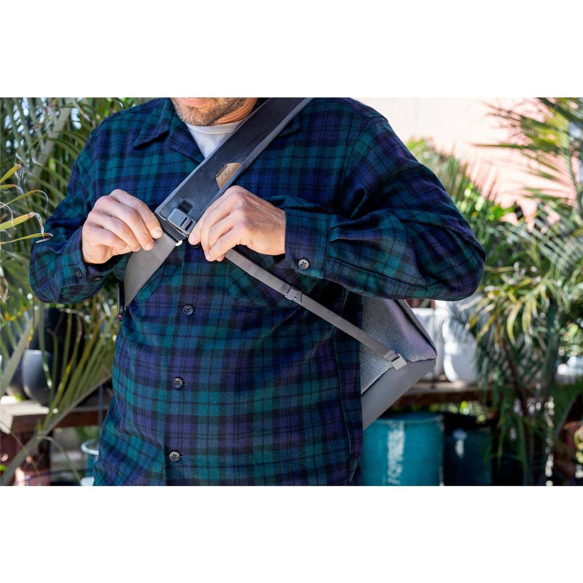 Messenger 13L Ash X354275