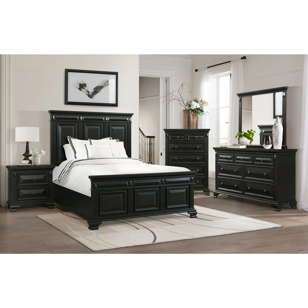 King Panel Bed in White U56370