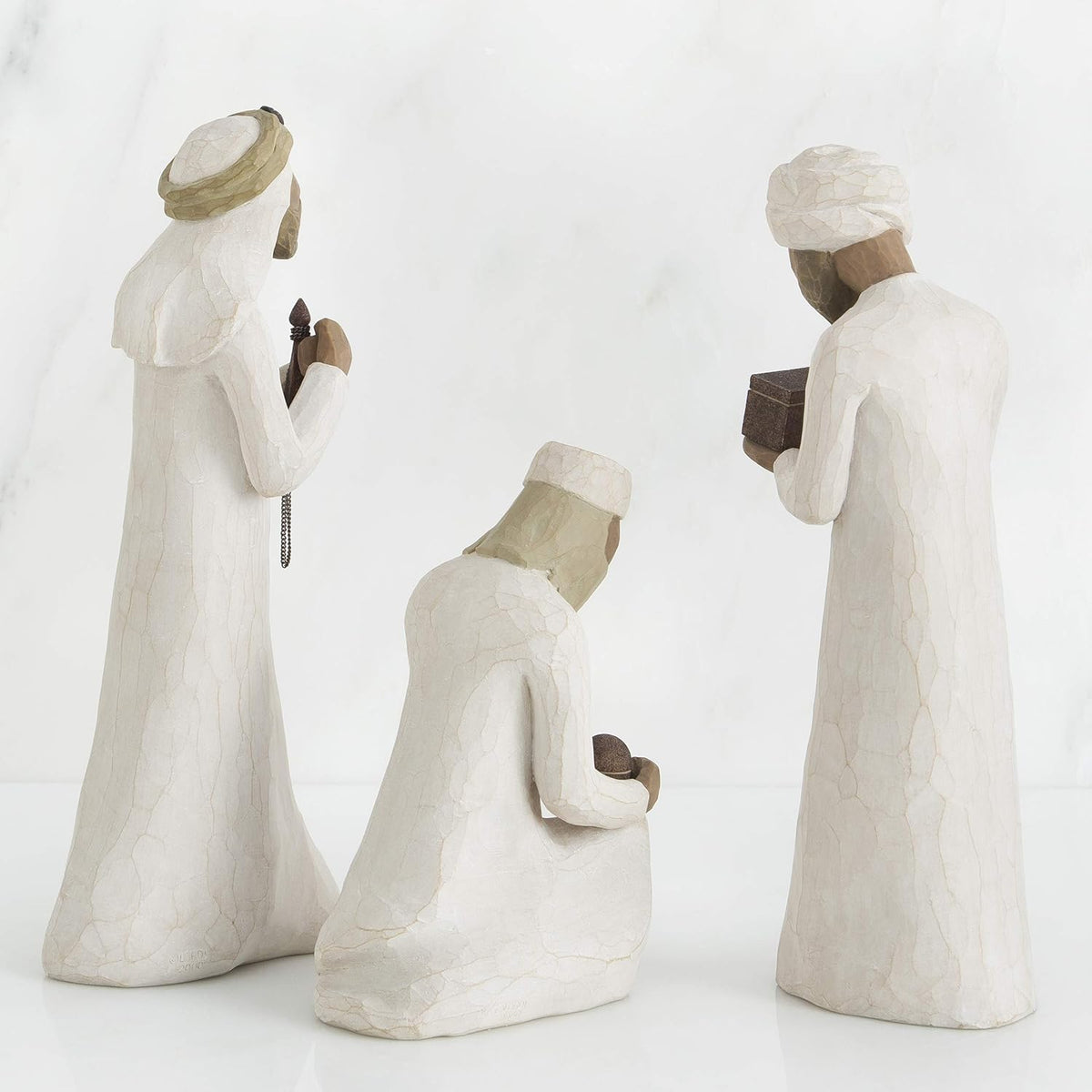 Set of 3 Walking, Bowing, Kneeling Figures N67025