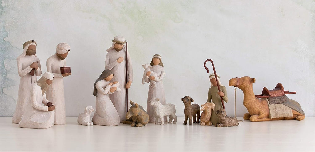 Set of 3 Walking, Bowing, Kneeling Figures N67025