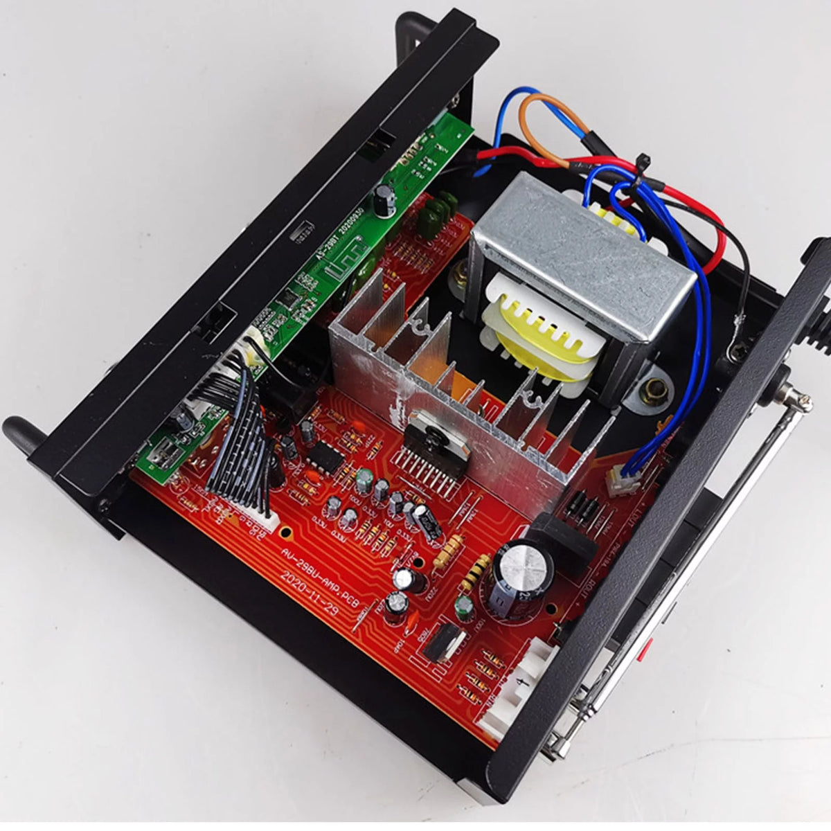 600W 4-16Ohm Bluetooth Stereo Amplifier with Remote R132