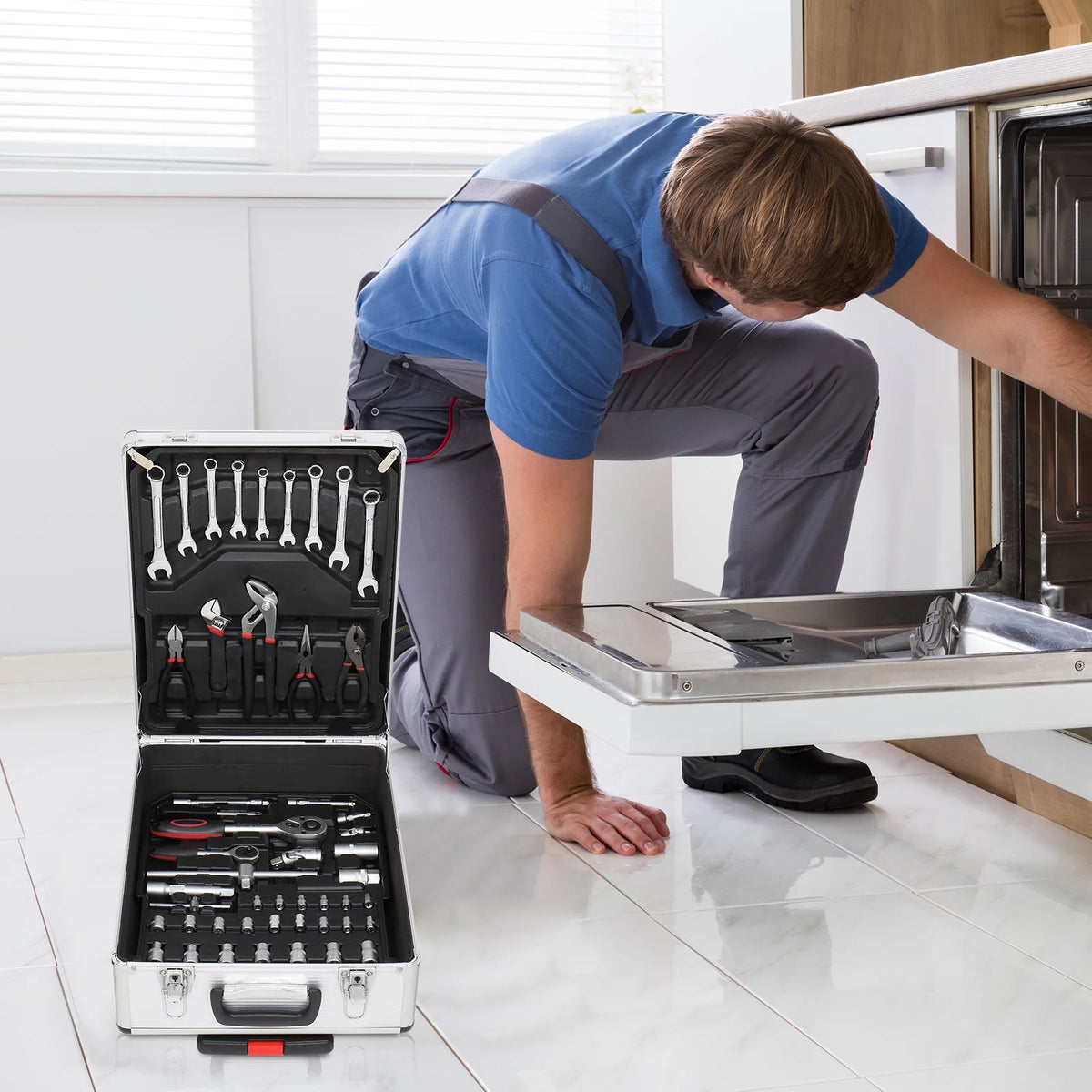 799 Pcs Hand Tool Set with Trolley Case F514