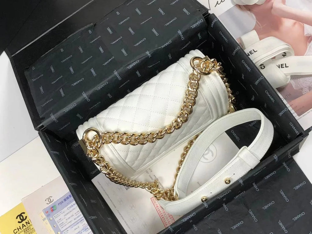White Flapbag E5950