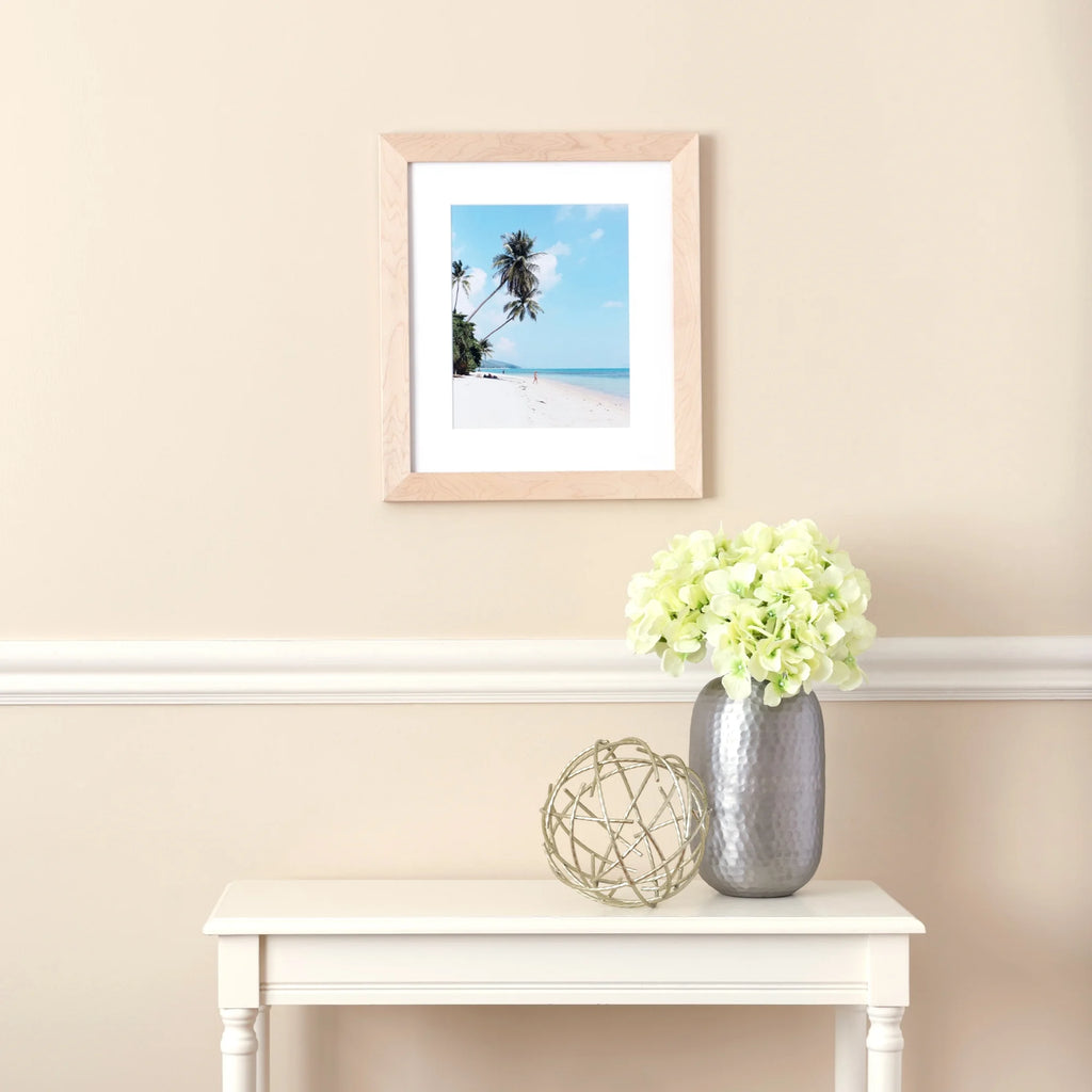 16x20 Inch Hard Maple Picture Frame with Plexi Glass Z2688