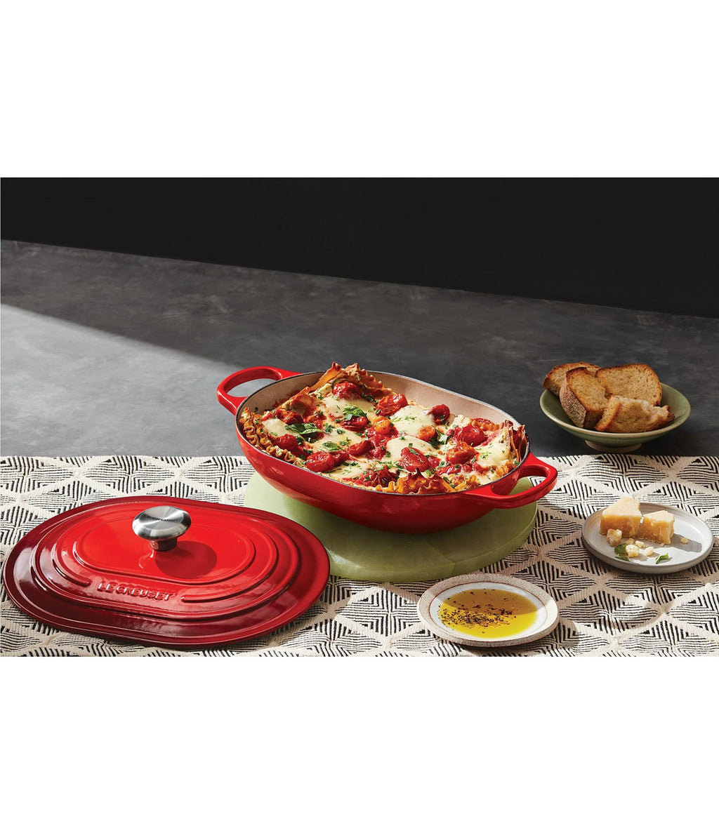 3.75 Qt. Oval Casserole R5820