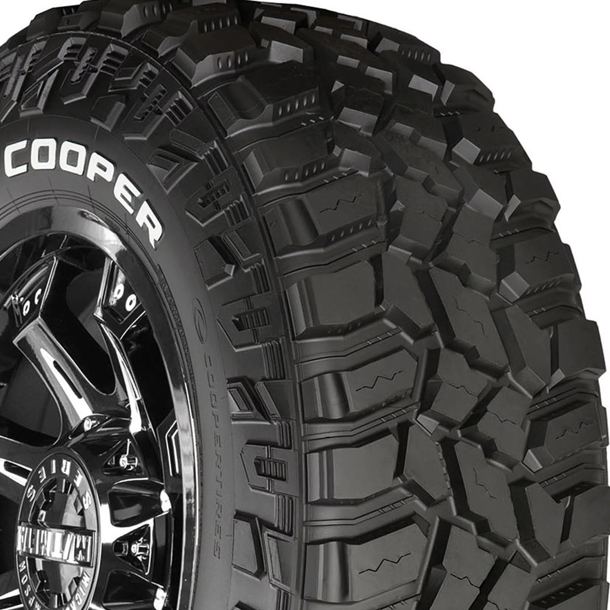 Mud Terrain Light Truck Tire Z146